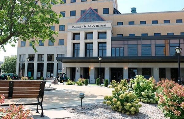 St johns cancer center 606